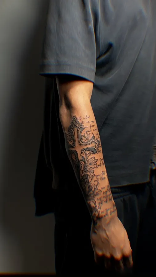 Tatuagem de fechamentos feita por Clarmino Lucas